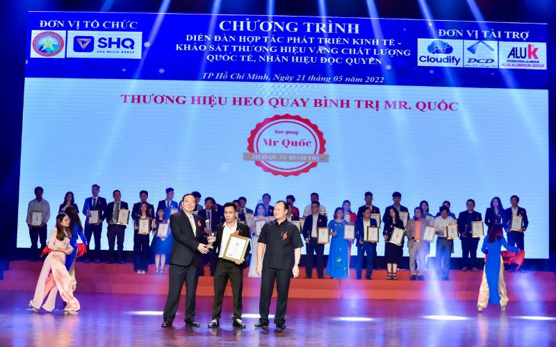 Heo Quay Bình Trị _tóp 10 .Thương hiệu vàng Quốc Tế năm 2022