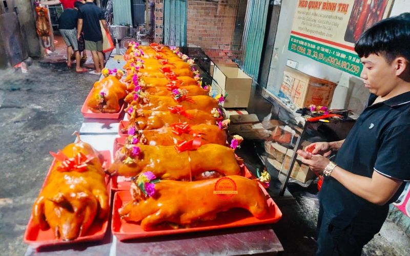 Đặt Heo Quay Cúng Tất Niên Giao Gấp Cuối Năm – Cần Biết Điều Gì?