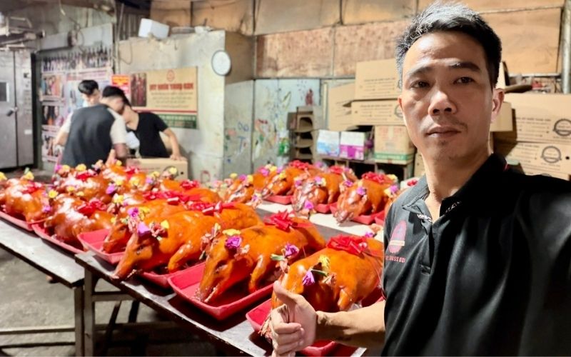 Đặt heo quay giao tận nơi Dĩ An