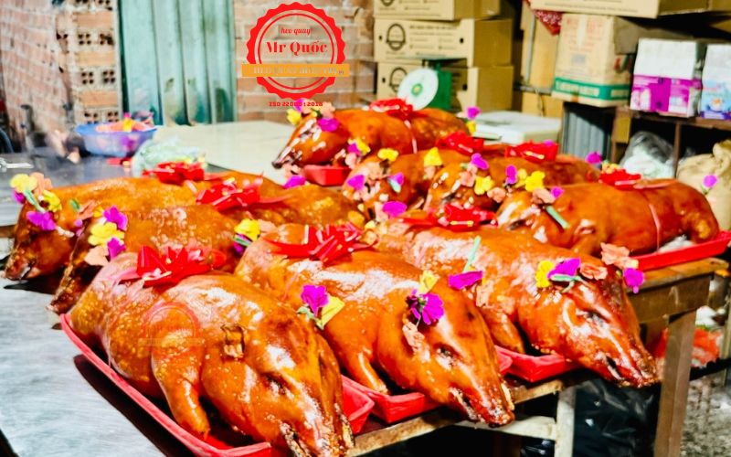 Heo Quay Cúng Tất Niên Công Ty Nên Chọn Size Nào?