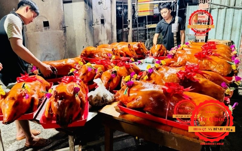 Heo Quay Dĩ An Bình Dương – Da Giòn Thơm Ngon, Giao Tận Nơi Miễn Phí